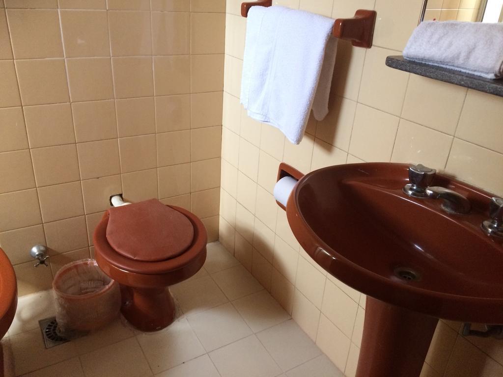 Hotel Manduvira Асунсьйон Номер фото
